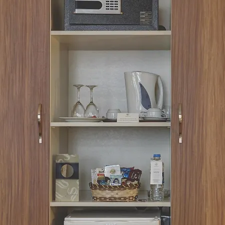 מלון Susuzlu Atlantis